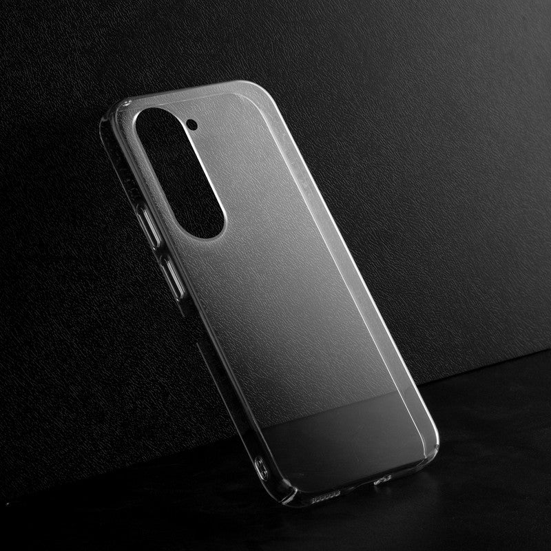 Crystal clear anti-yellow hard back case for Vivo Y19e placed on surface showing slim profile and precise camera cutouts