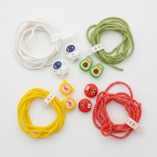 Cable protector Cartoon-themed 3D charger Cover set (Random Design)