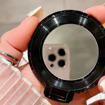 Round folding magnetic holder for phone